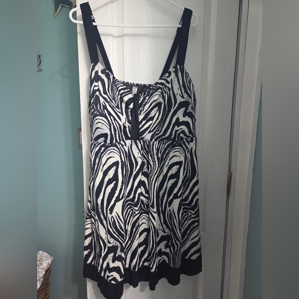 ! Catherines  Zebra  Swimdress 28W